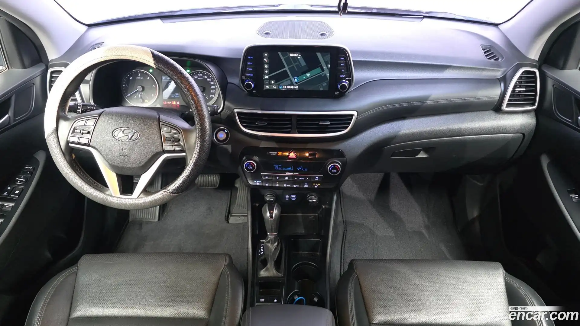 Tucson Hyundai 2019.1-INNER-007