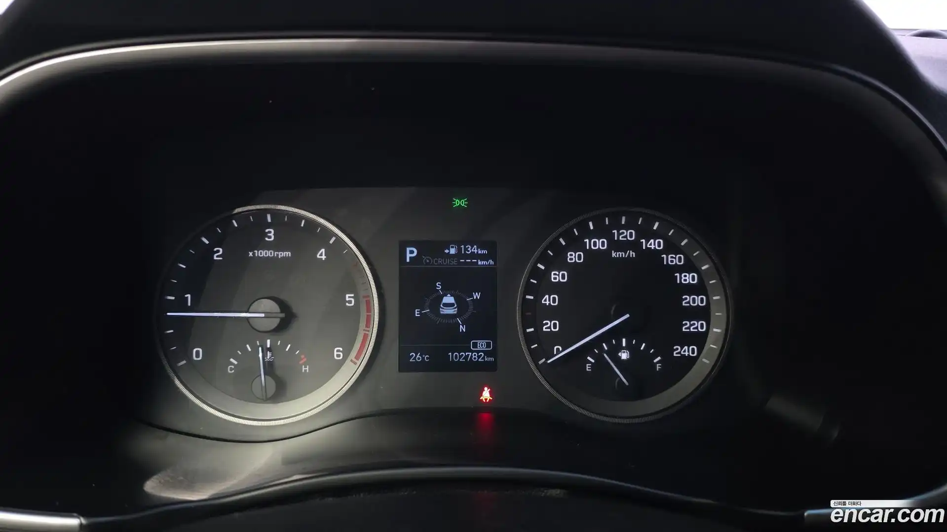 Tucson Hyundai 2019.1-INNER-008