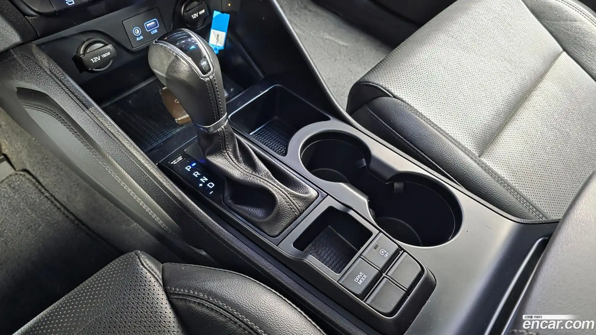 Tucson Hyundai 2019.1-INNER-009