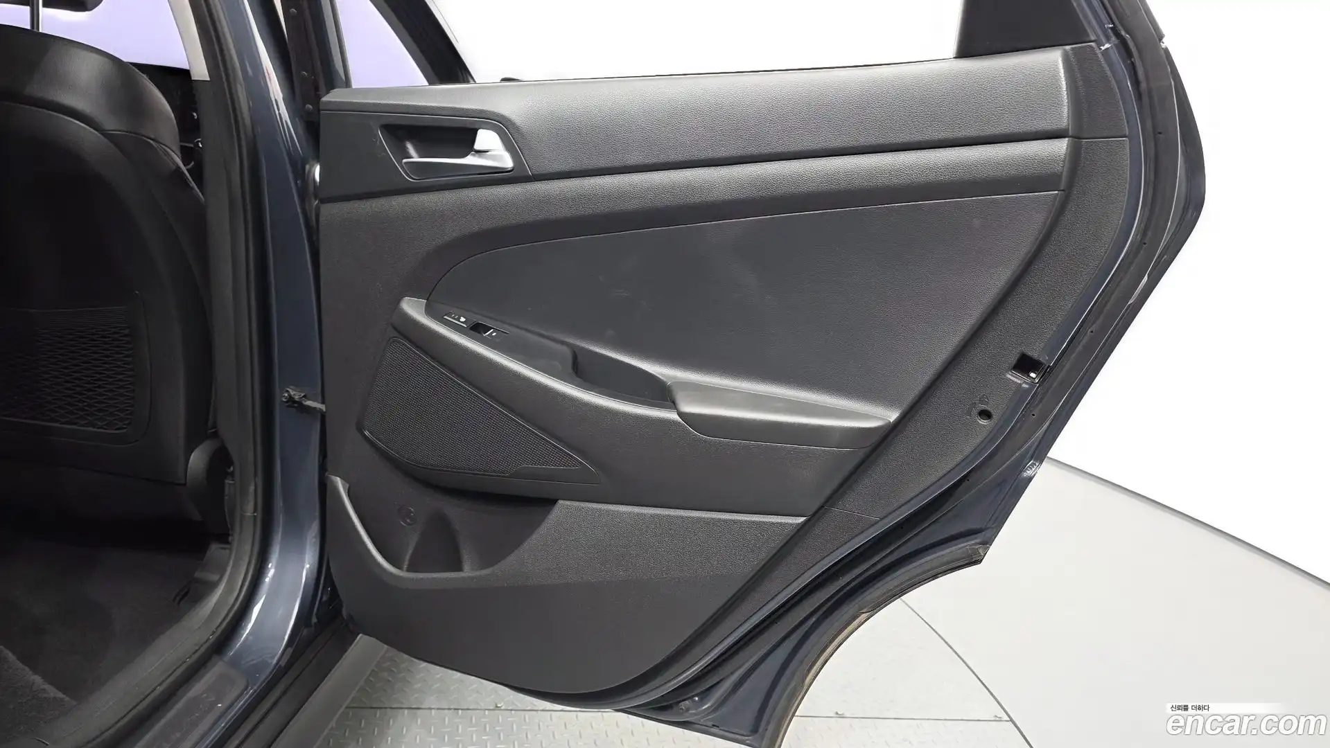 Tucson Hyundai 2019.1-INNER-035