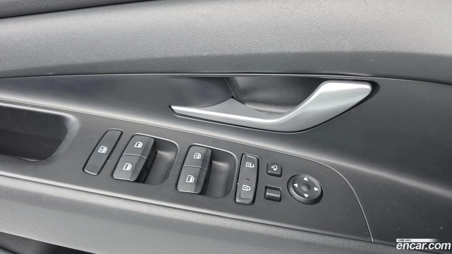 AVANTE Hyundai 2021.2-OPTION-015
