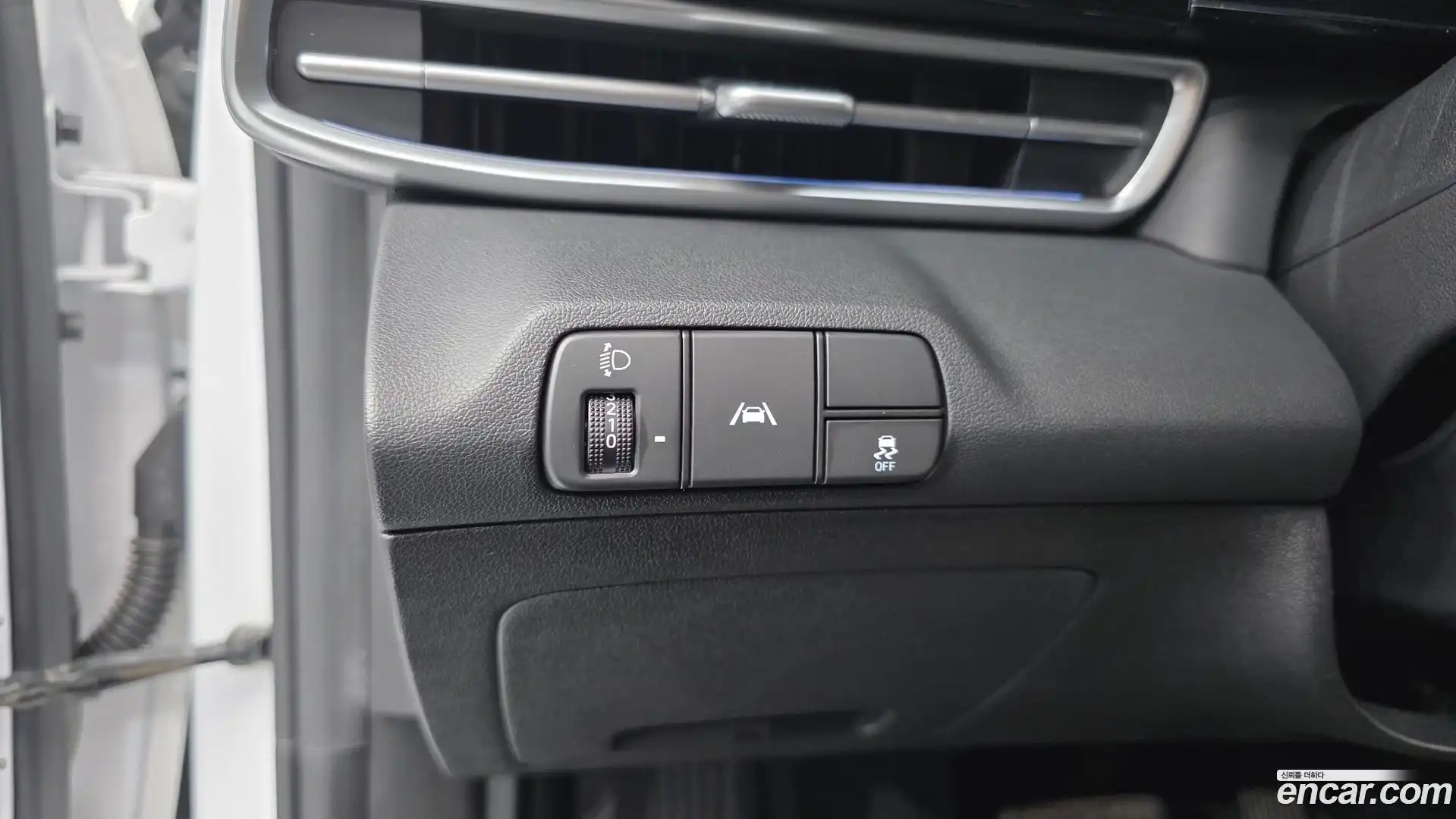 AVANTE Hyundai 2021.2-OPTION-018