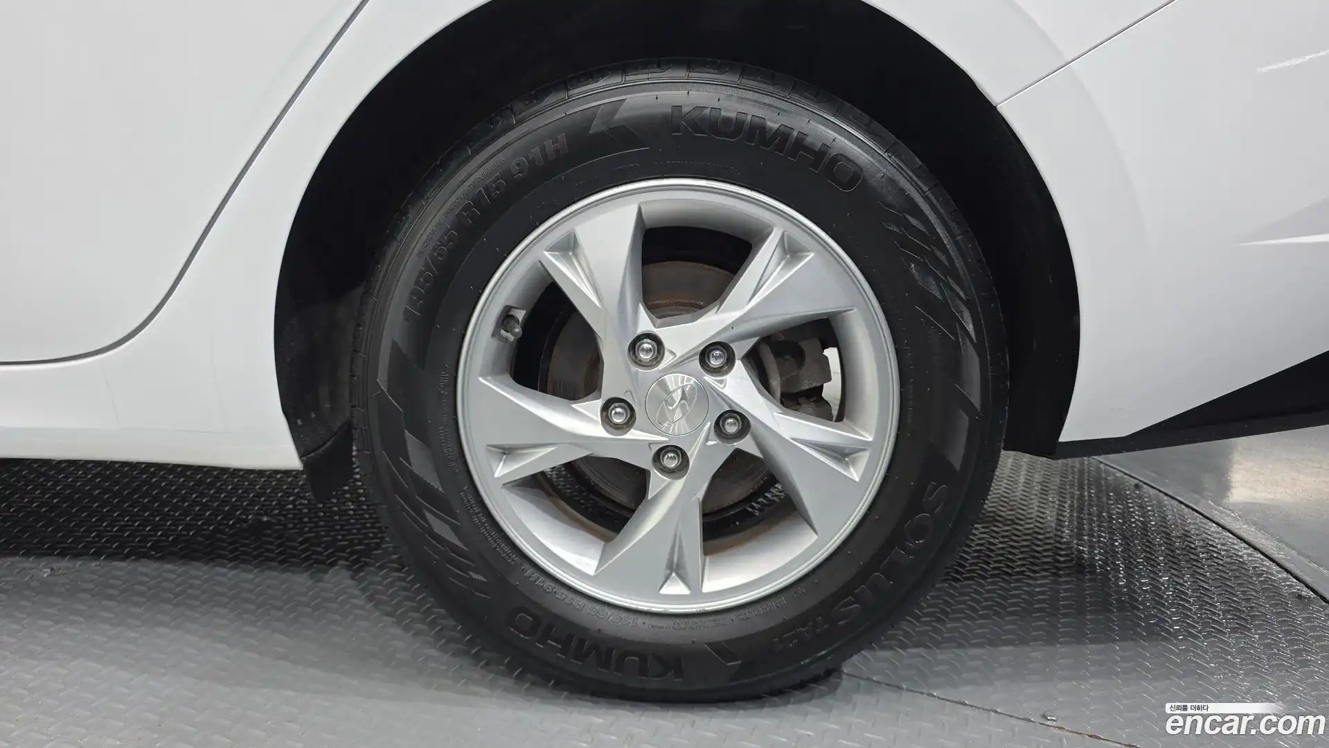 AVANTE Hyundai 2021.2-OUTER-031