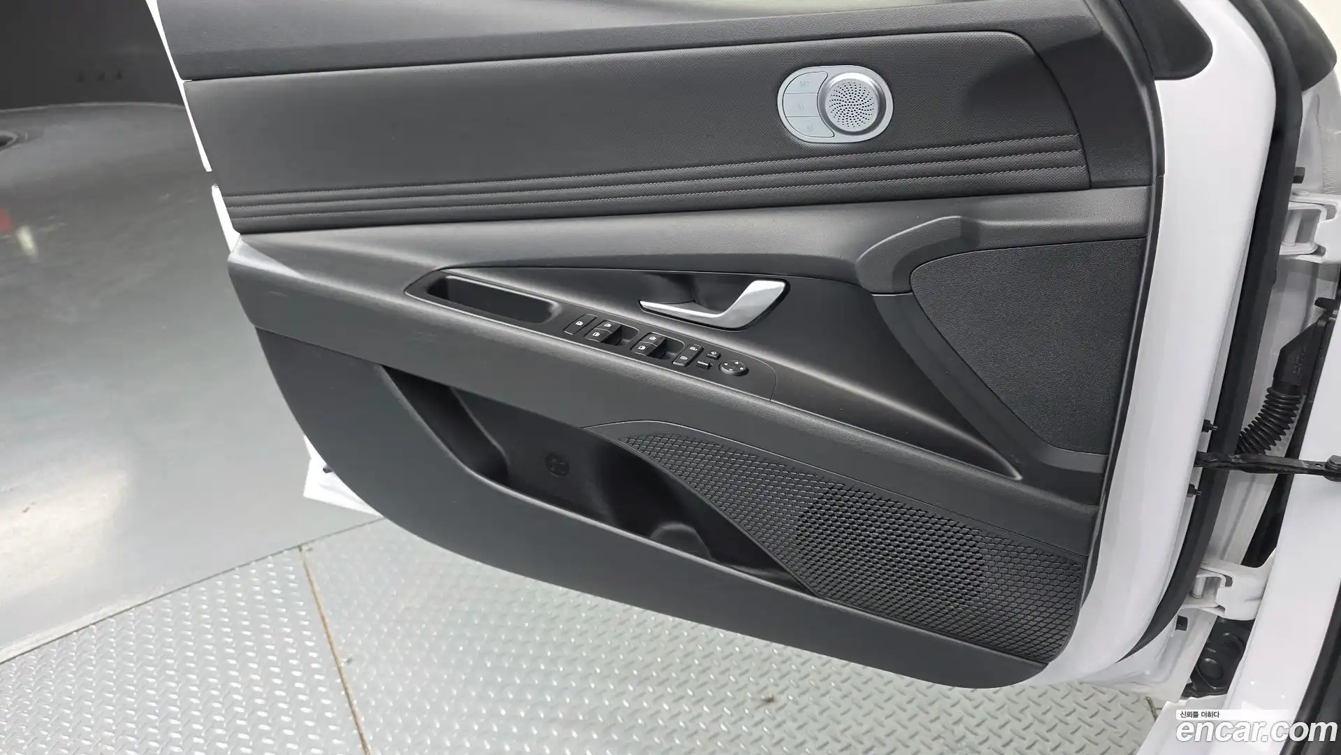 AVANTE Hyundai 2021.2-INNER-034