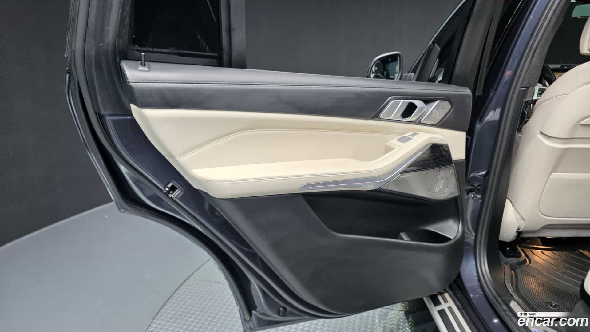 X7 BMW 2021.11-INNER-035