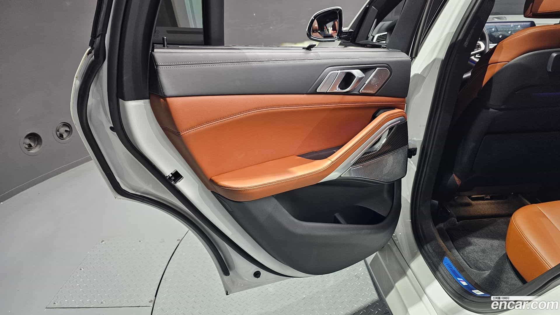 X6 BMW 2023.5-INNER-035