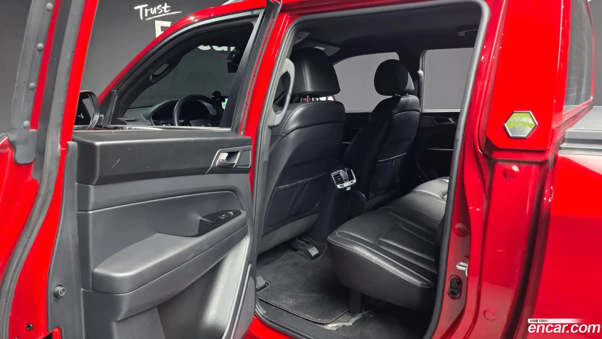 Rexton KG Mobility 2024.6-INNER-036