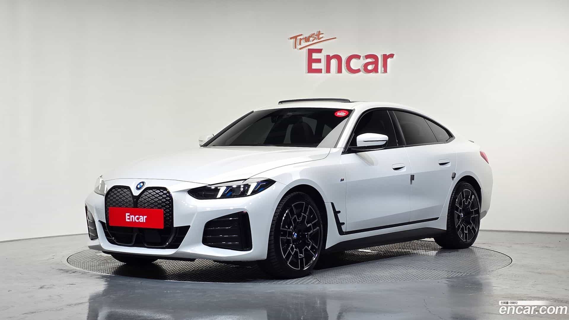 i4 BMW 2025.9-OUTER-001