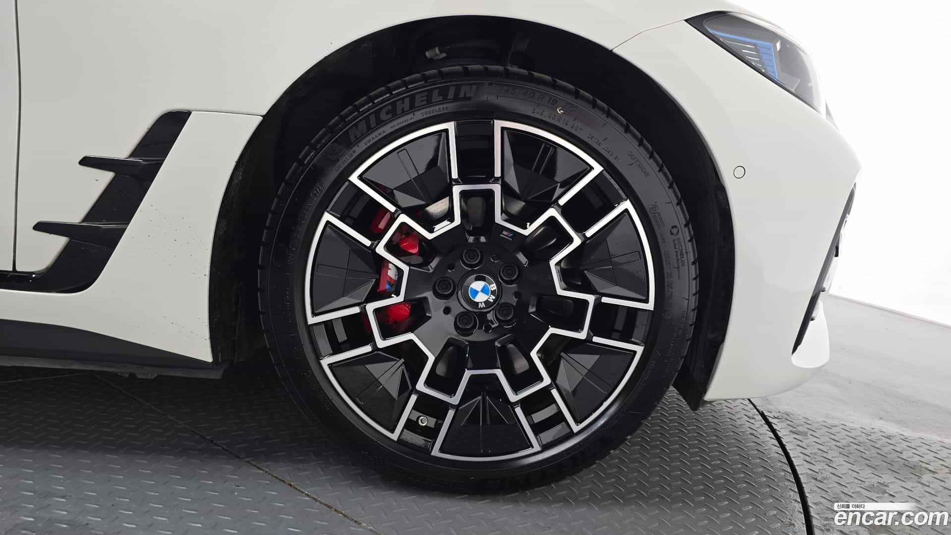 i4 BMW 2025.9-OUTER-031
