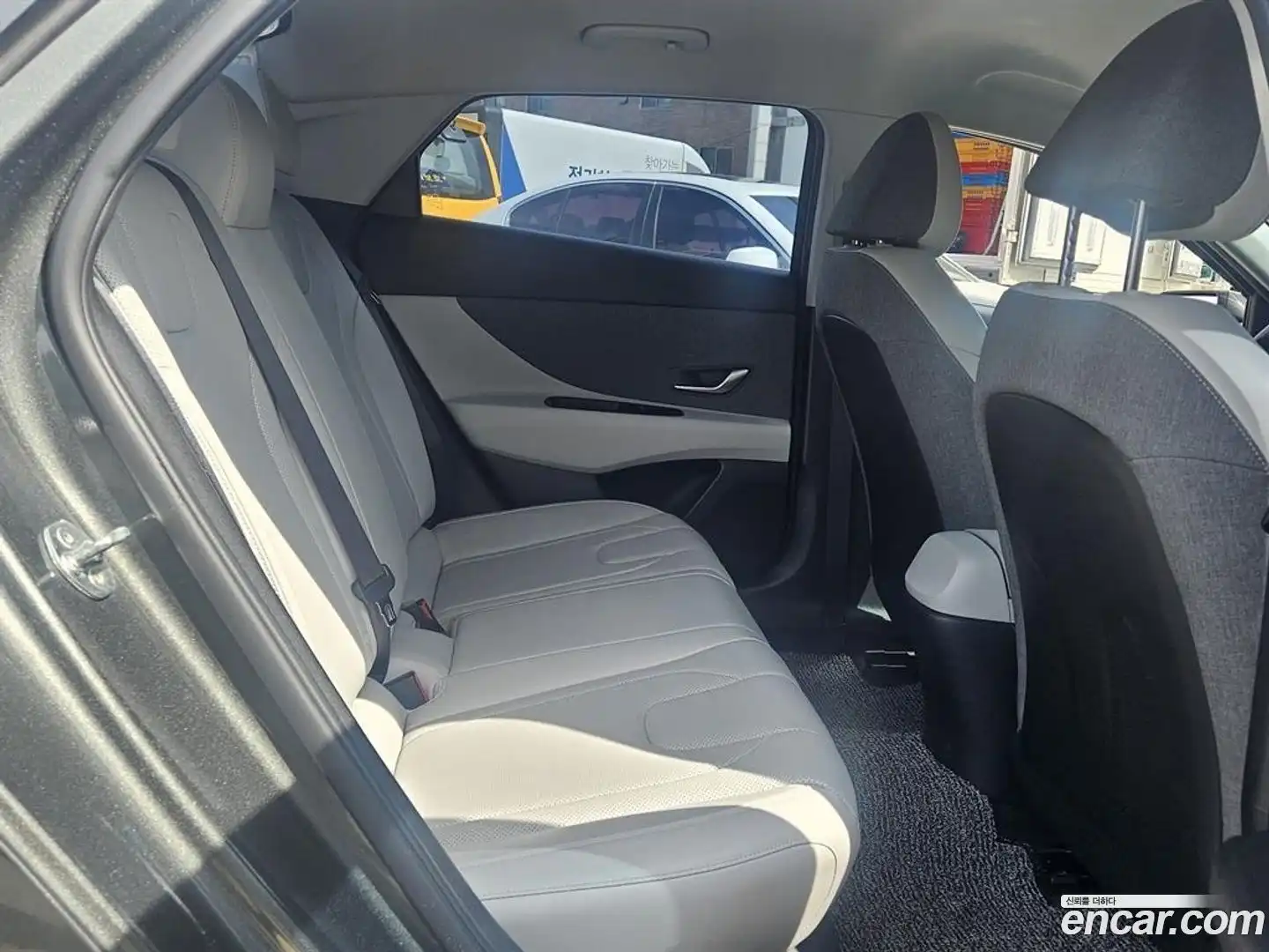 AVANTE Hyundai 2020.11-OPTION-015