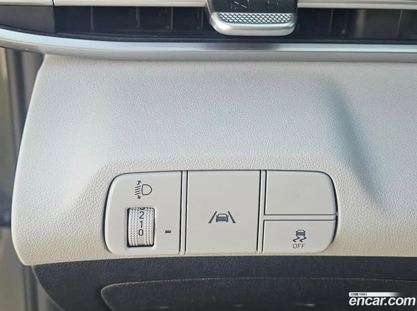 AVANTE Hyundai 2020.11-OPTION-016