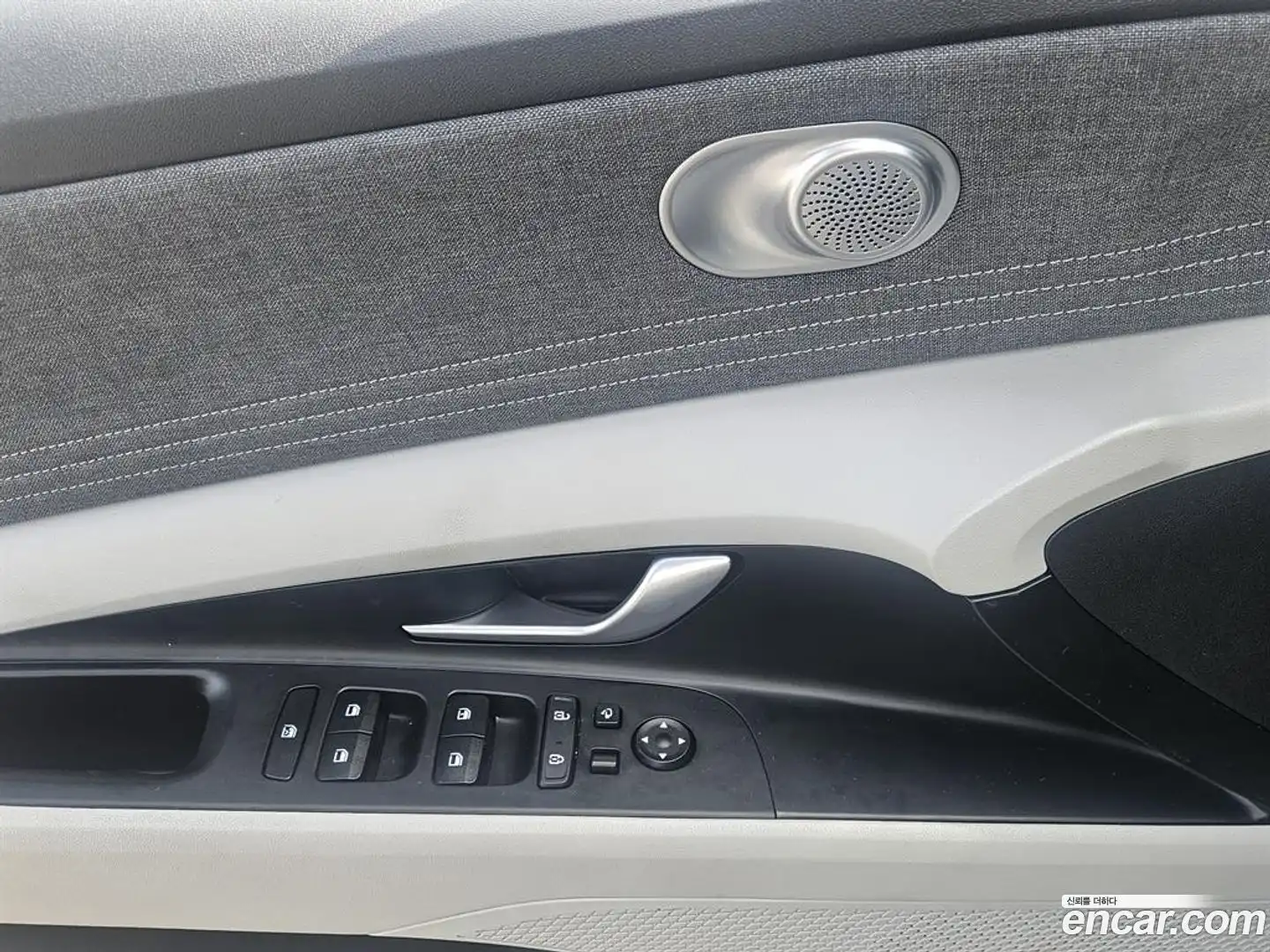 AVANTE Hyundai 2020.11-OPTION-022