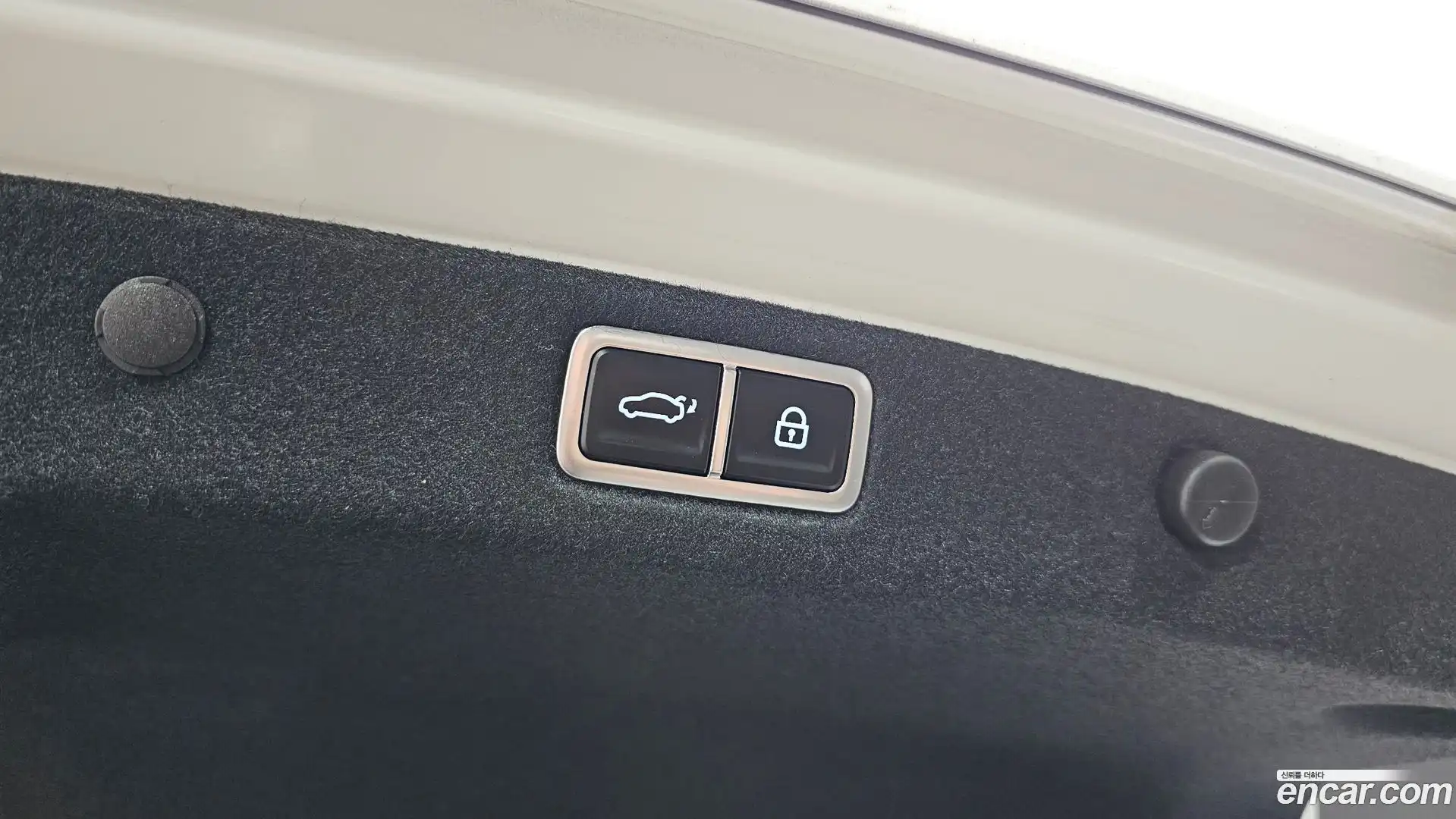 Grandeur Hyundai 2023.11-OPTION-021