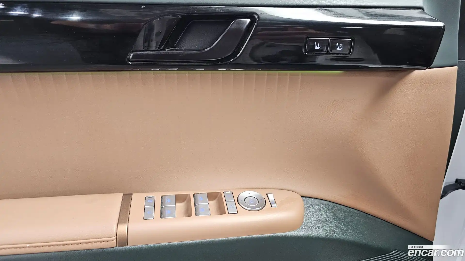 Grandeur Hyundai 2023.11-OPTION-046