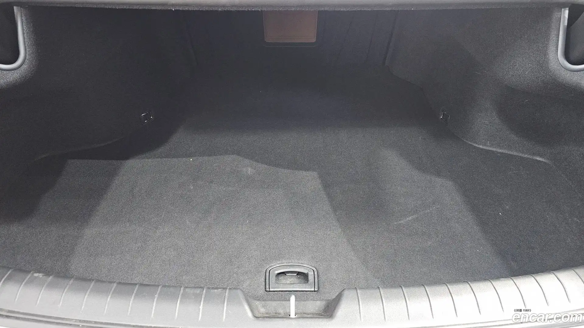 Grandeur Hyundai 2023.11-OPTION-048