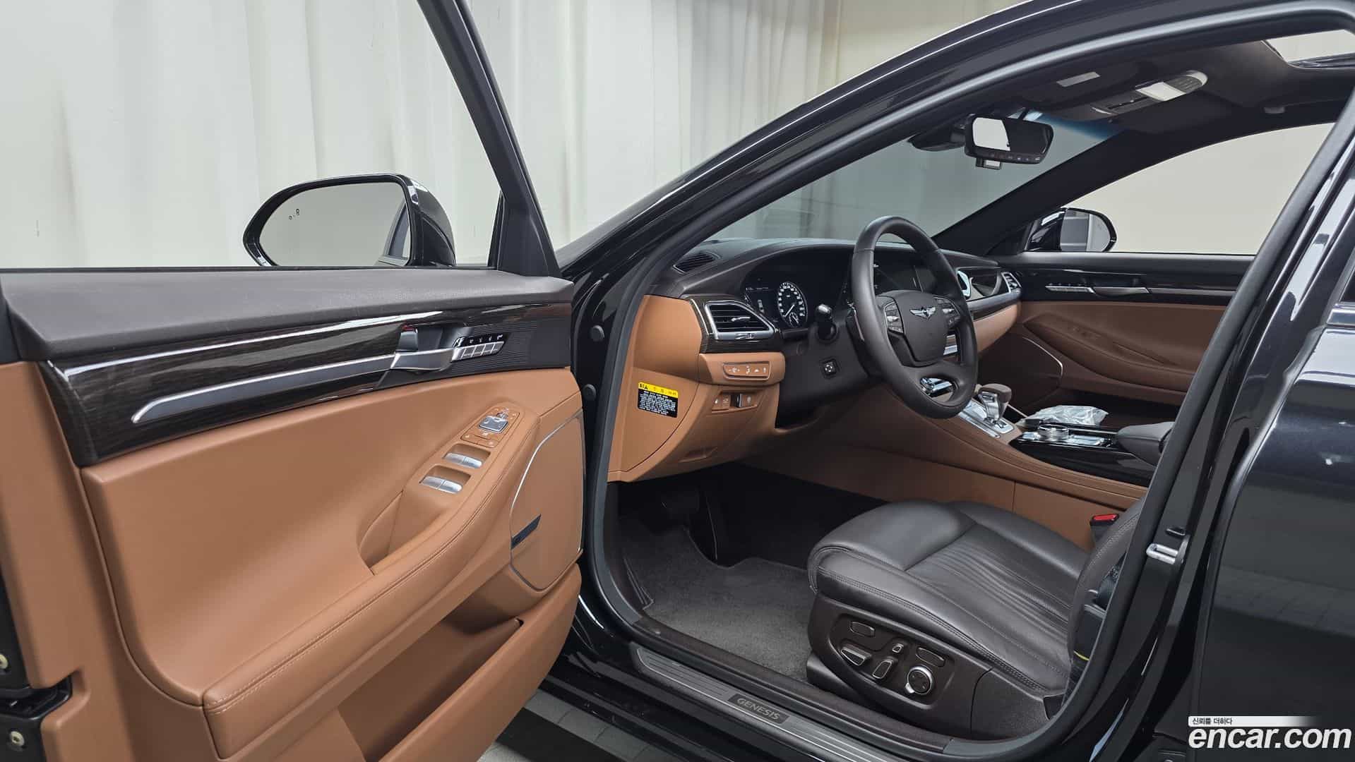 G90 Genesis 2019.0-INNER-010