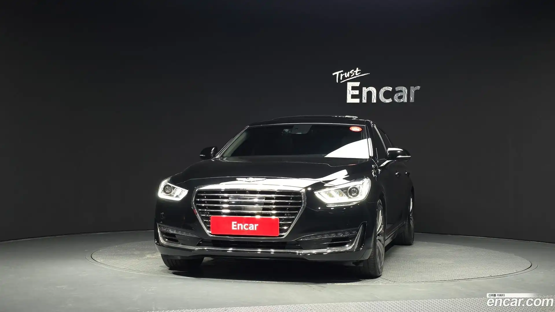 EQ900 Genesis 2016.1-OUTER-003