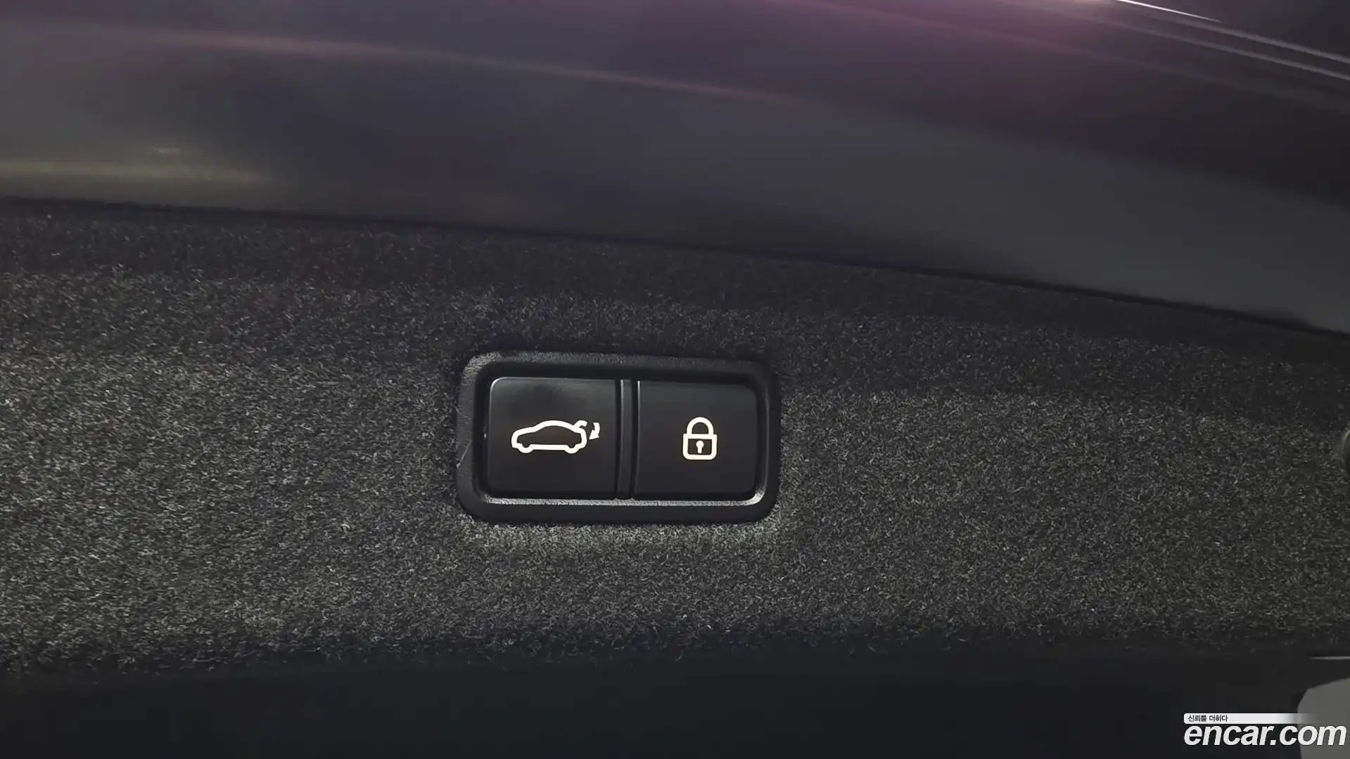 EQ900 Genesis 2016.1-OPTION-040