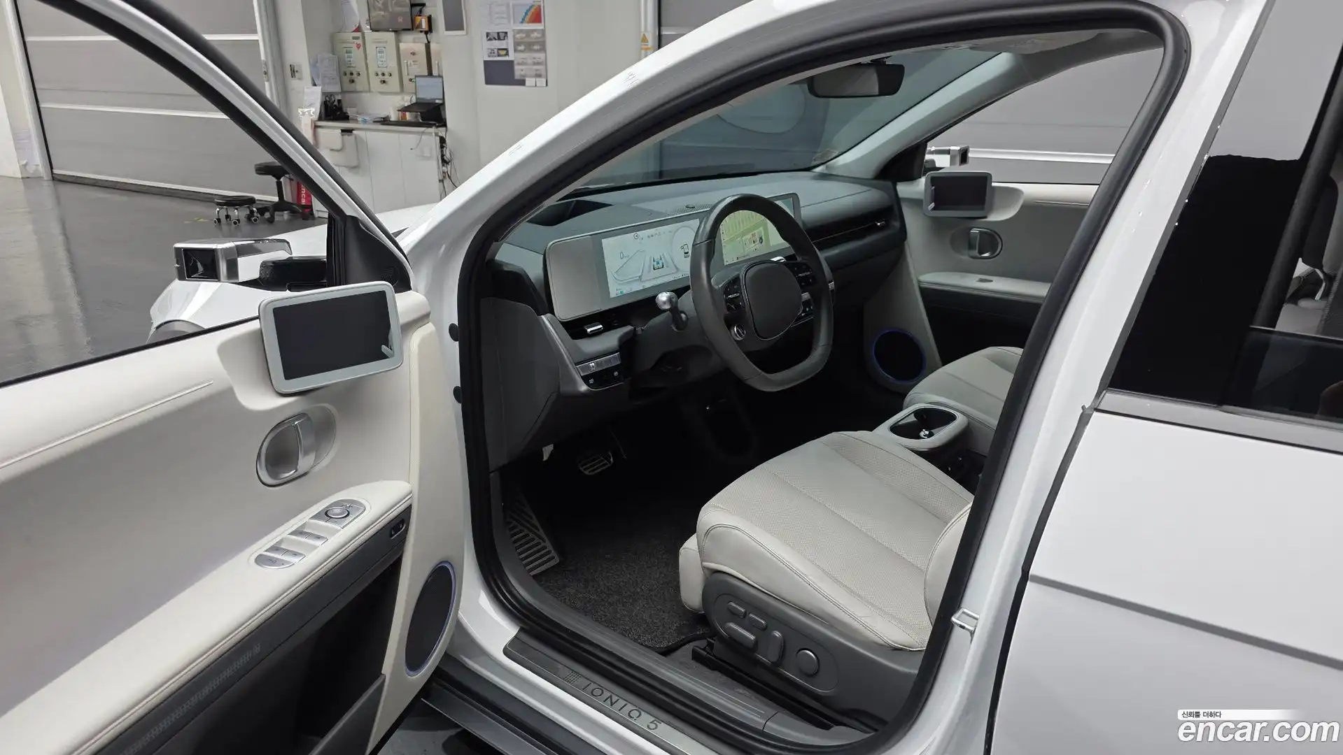 Ioniq5 Hyundai 2022.5-INNER-010