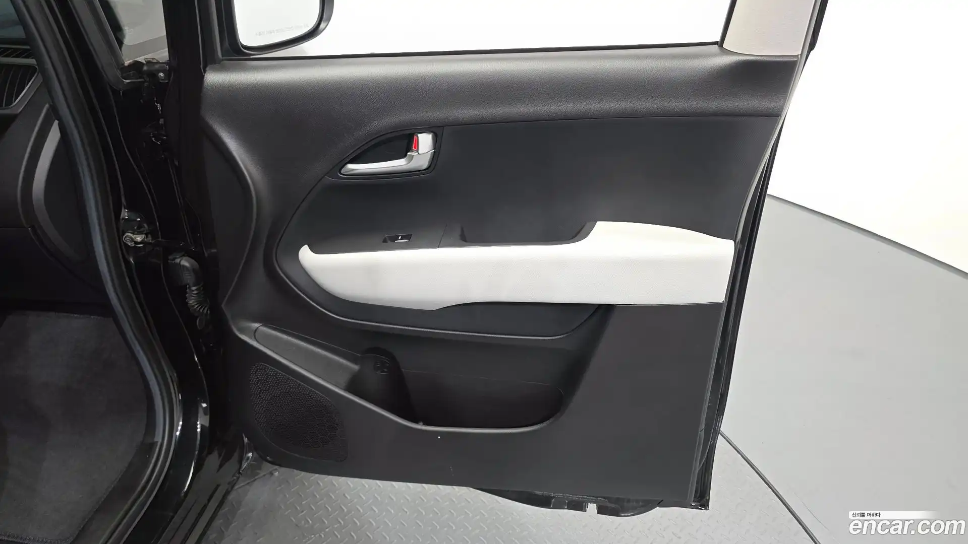 RAY Kia 2024.0-INNER-034
