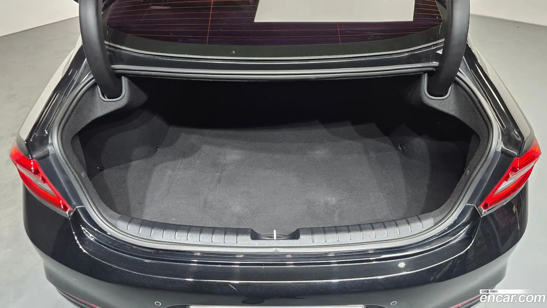 Grandeur Hyundai 2019.0-OPTION-021