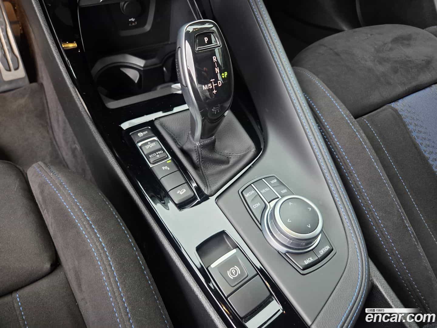 X2 (F39) BMW 2021.10-OPTION-019