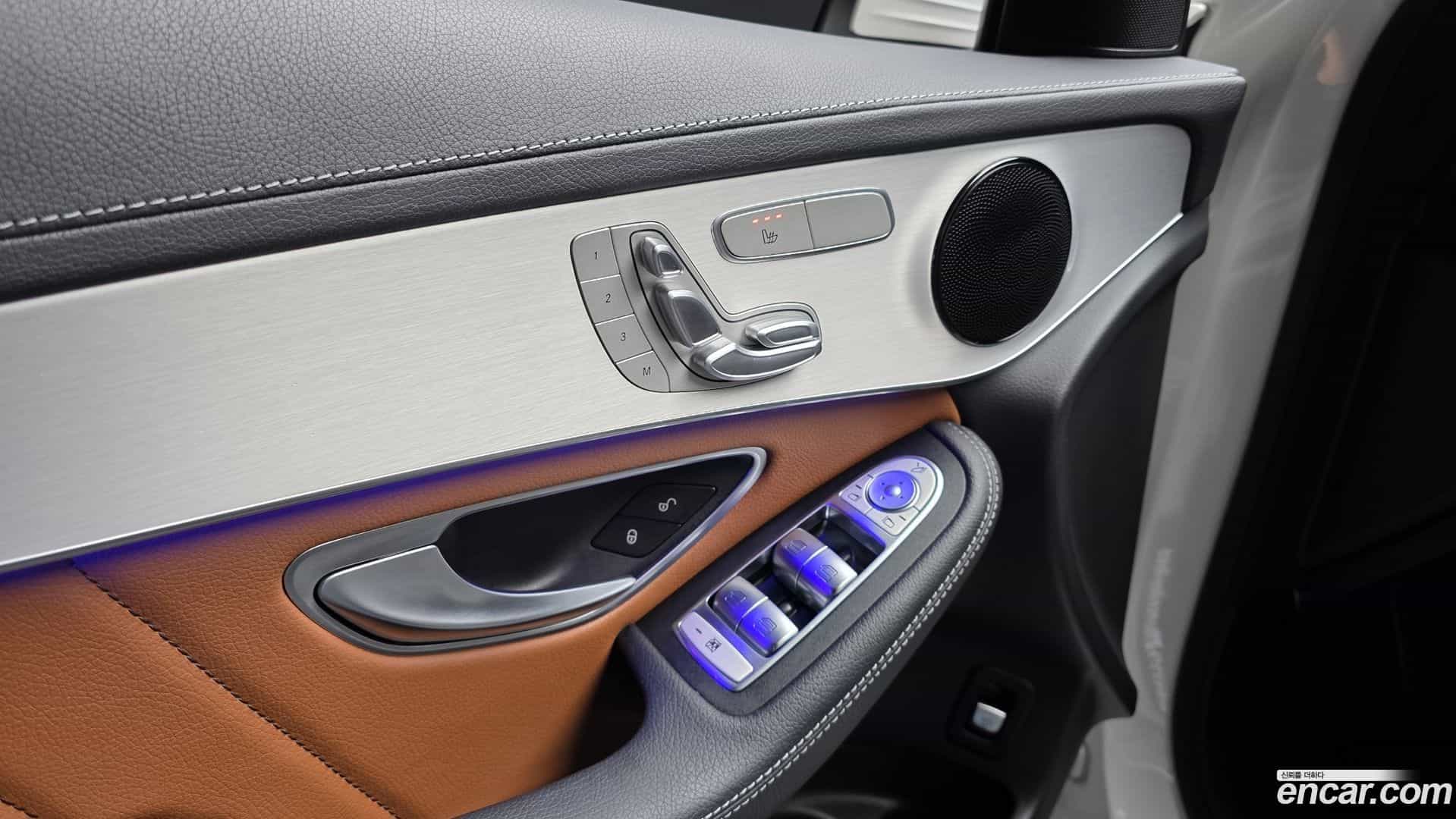 GLC-Class Mercedes-Benz 2022.10-OPTION-020