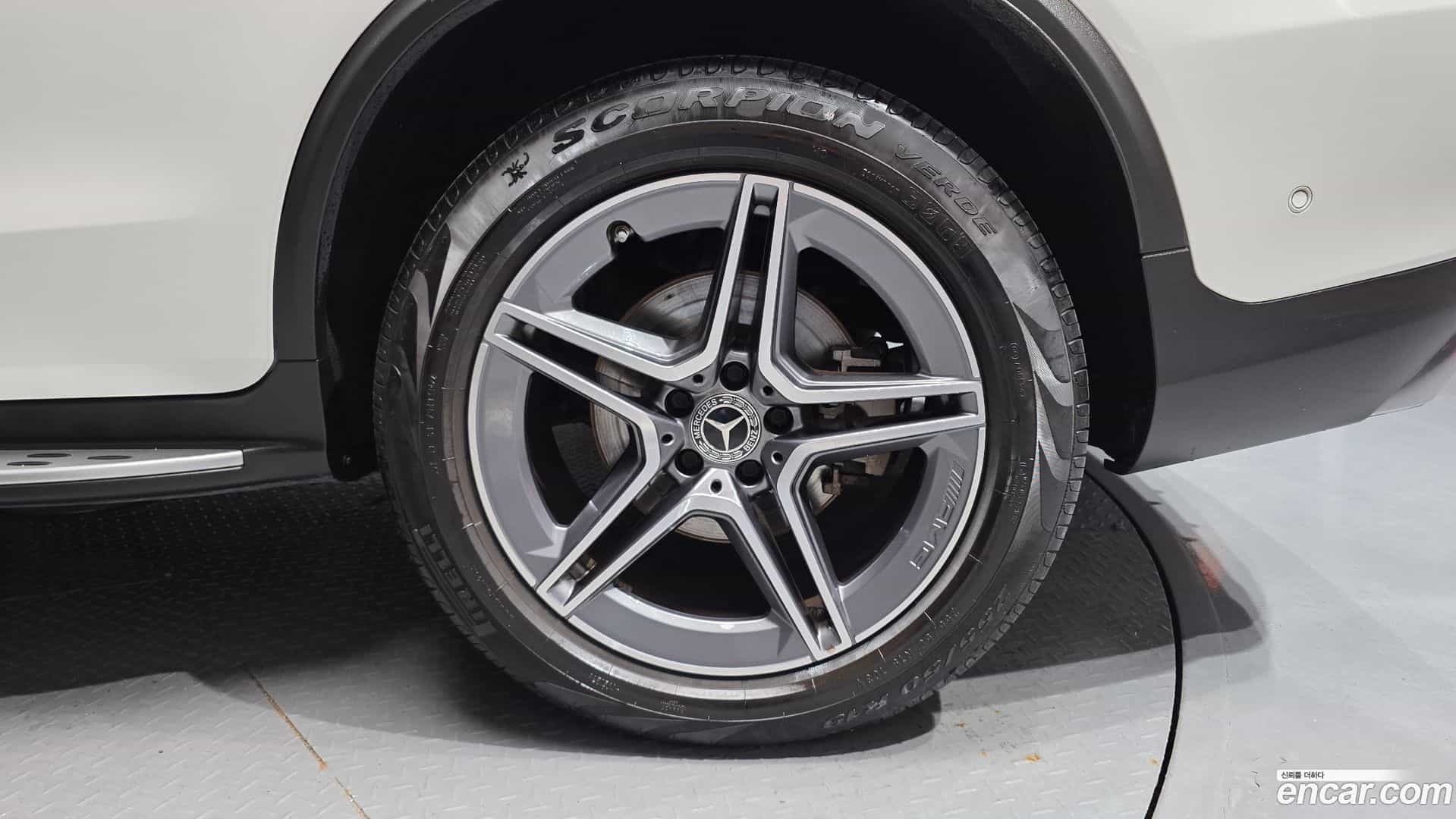 GLC-Class Mercedes-Benz 2022.10-OUTER-031