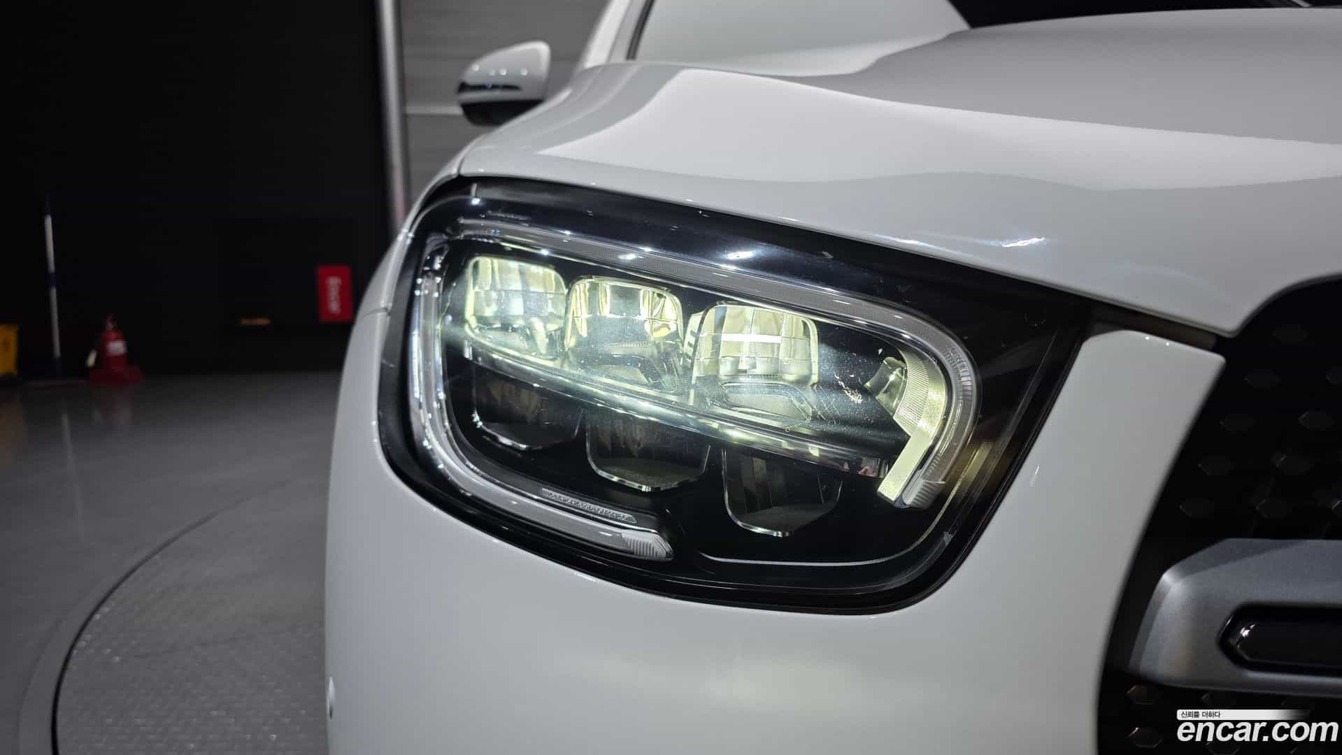 GLC-Class Mercedes-Benz 2022.10-OUTER-032