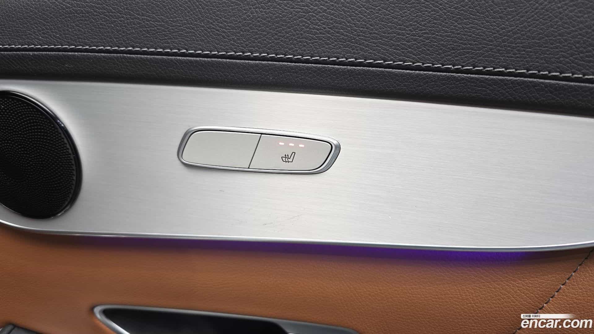 GLC-Class Mercedes-Benz 2022.10-OPTION-045