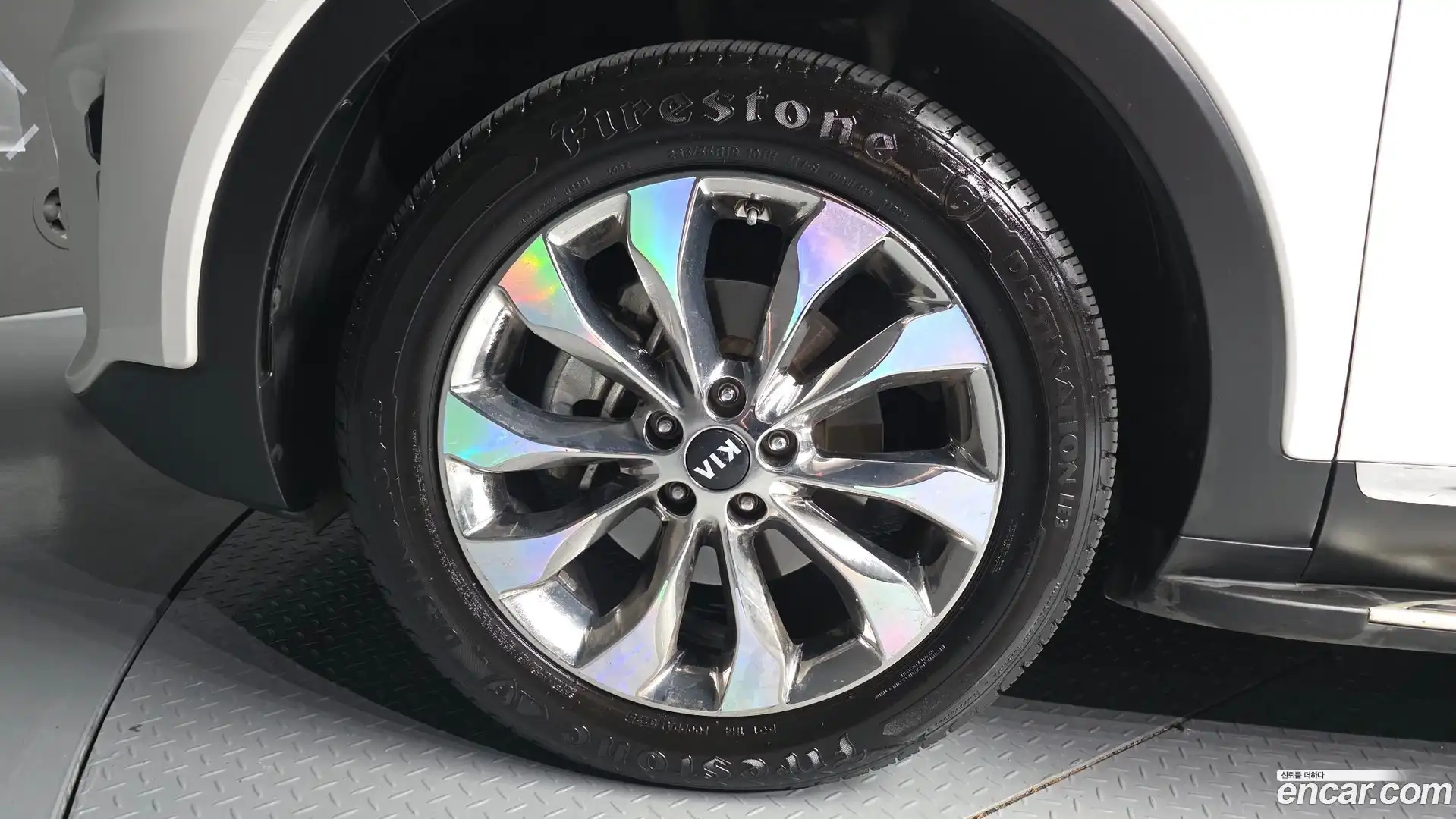 Sorento Kia 2019.5-OUTER-005
