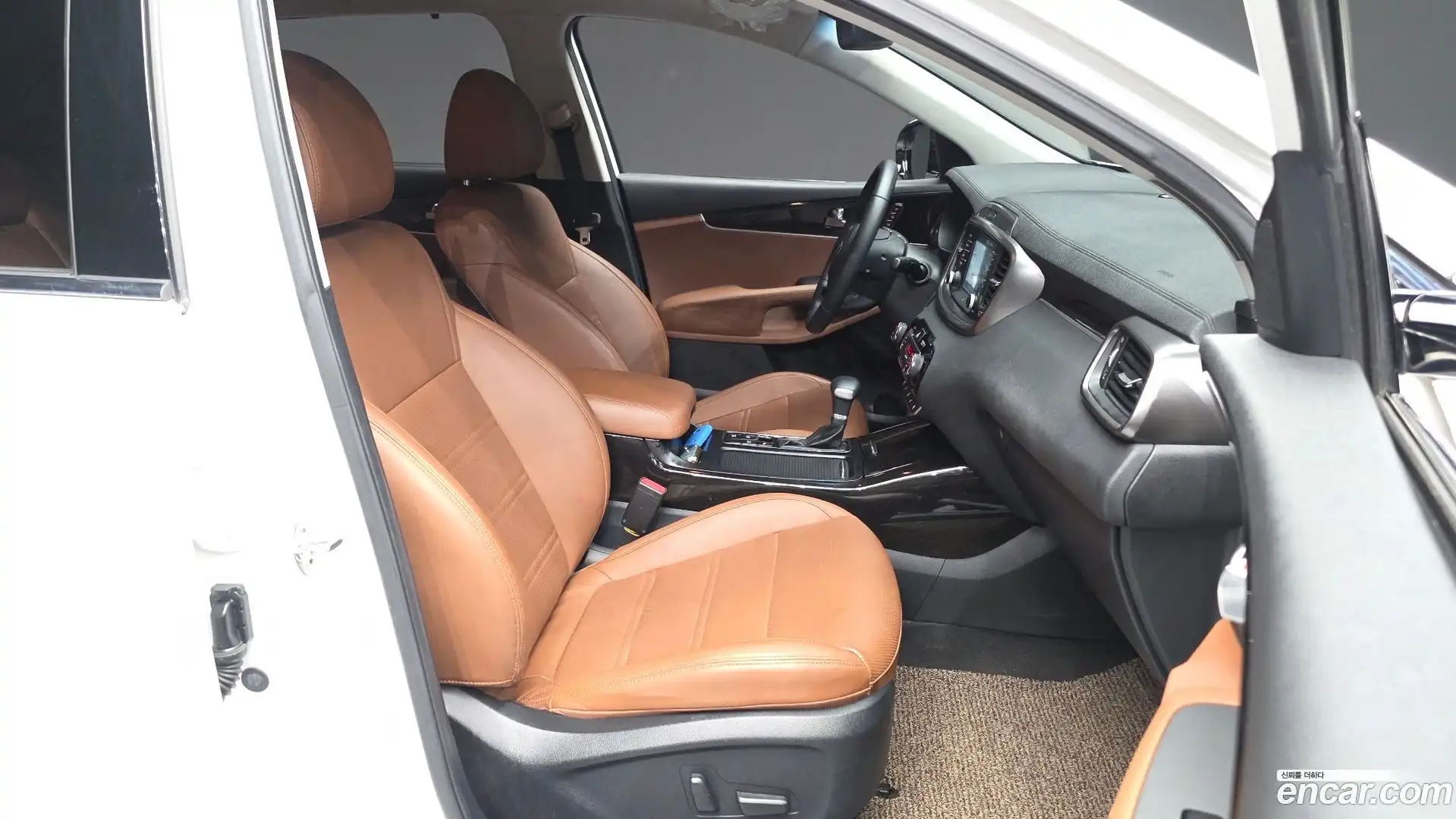Sorento Kia 2019.5-OPTION-015