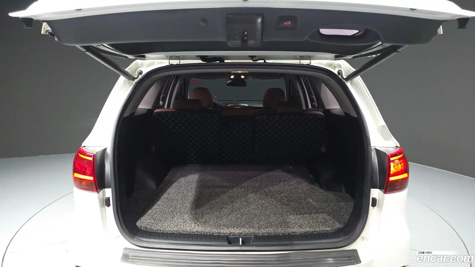 Sorento Kia 2019.5-OPTION-024