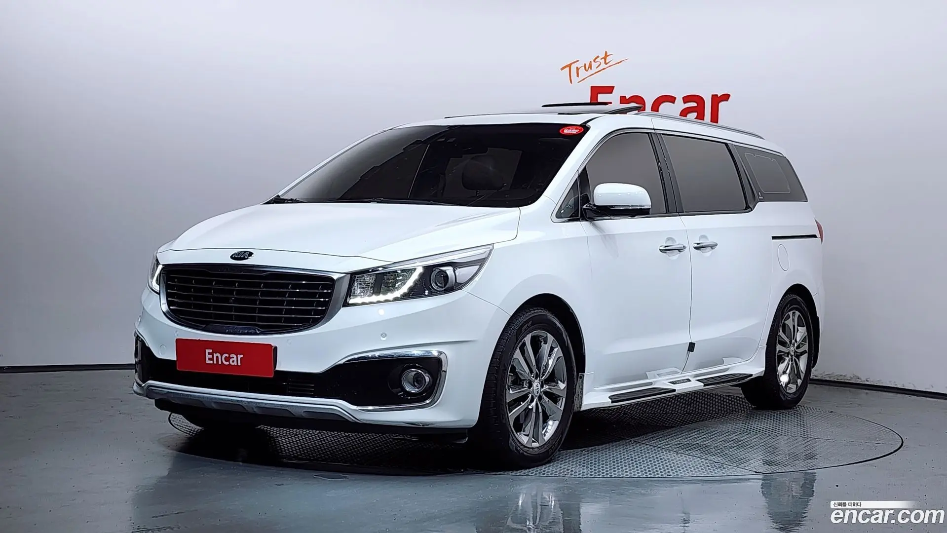 Main__Slider__Photo:Canival Kia 2017.7-0