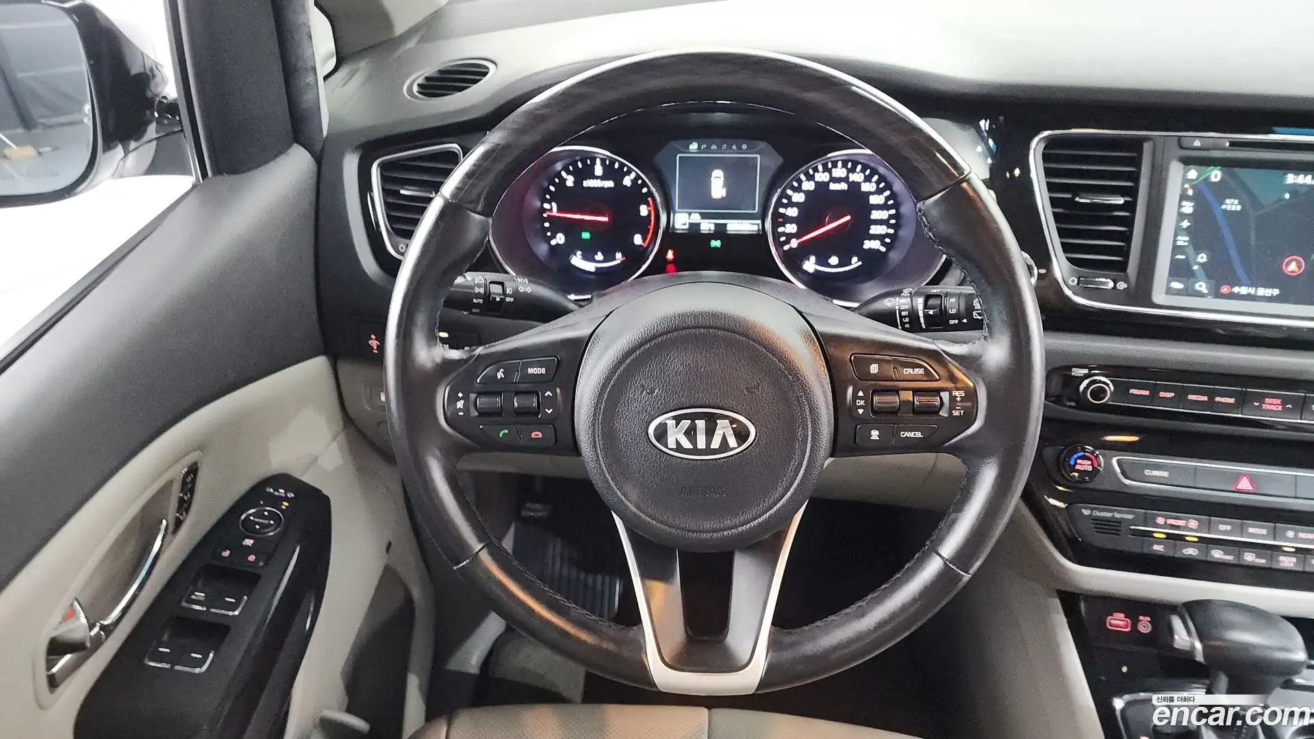 Canival Kia 2017.7-OPTION-018