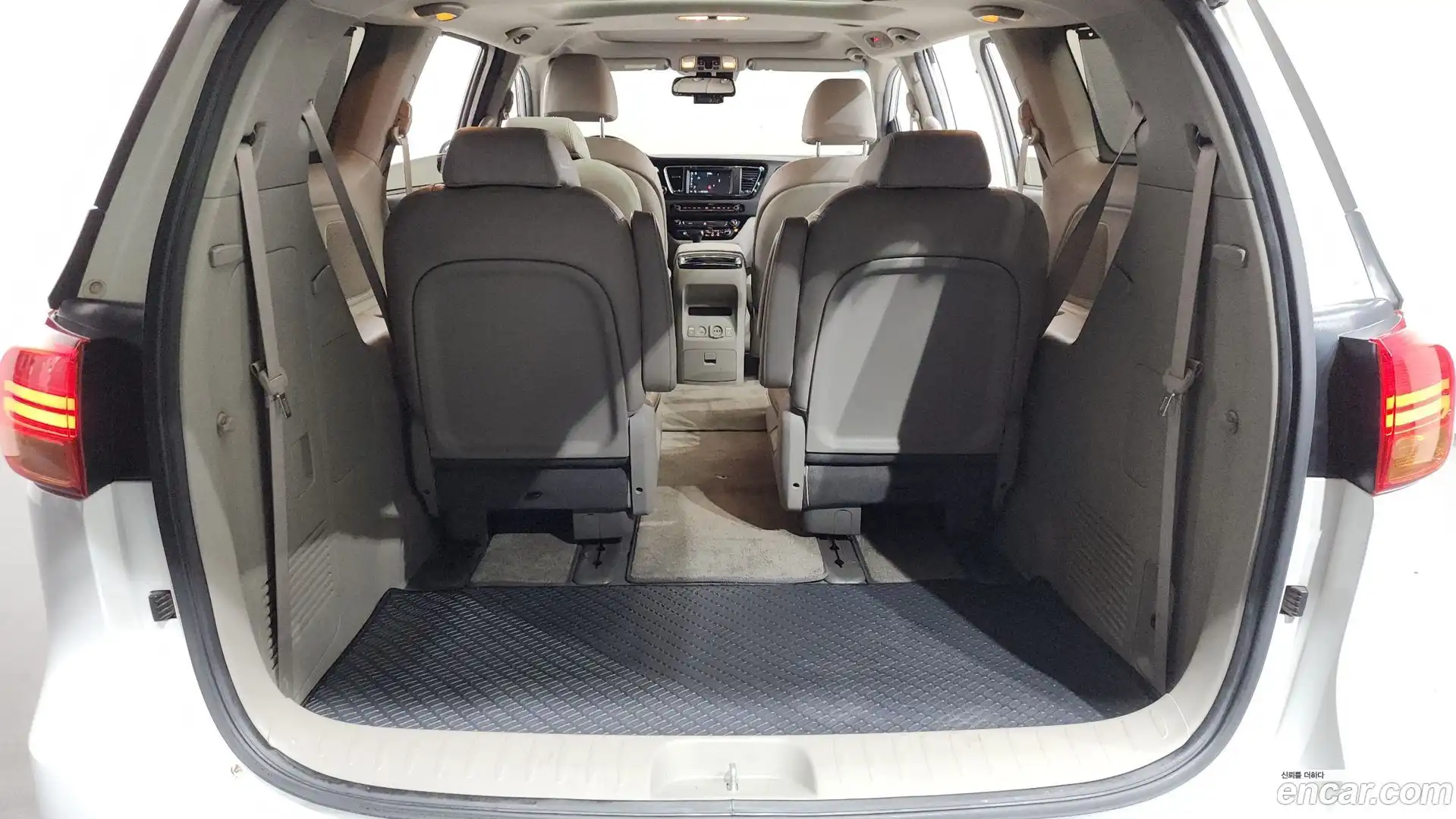 Canival Kia 2017.7-OPTION-024