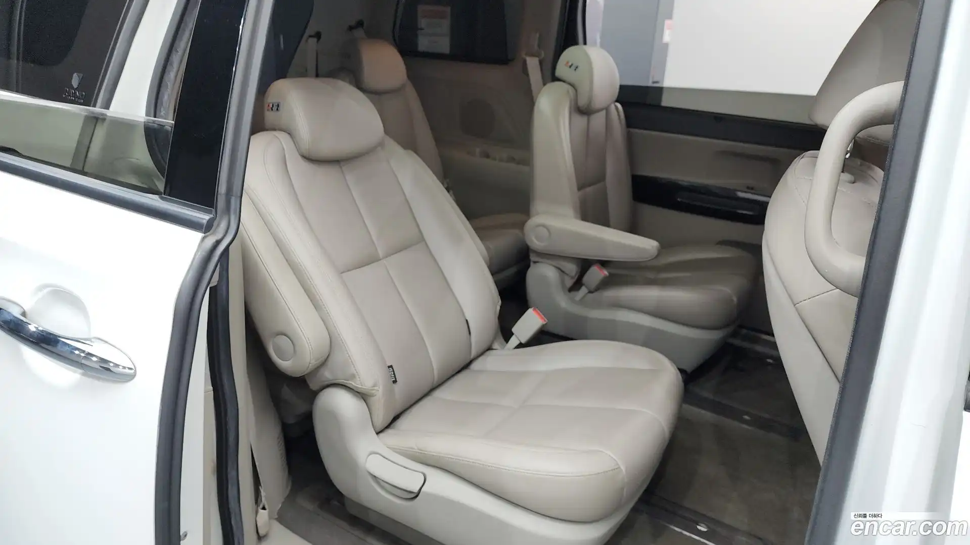 Canival Kia 2017.7-OPTION-041