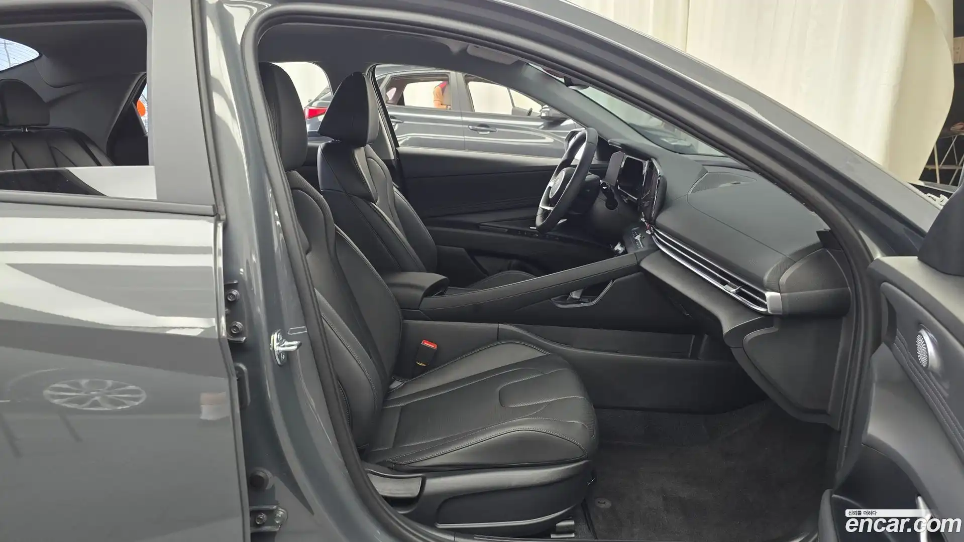AVANTE Hyundai 2025.10-INNER-036