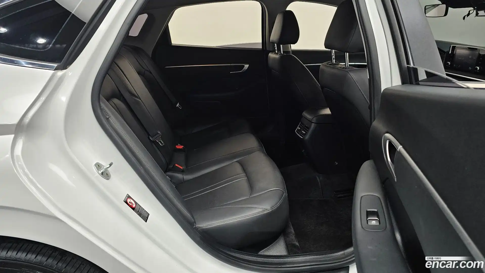 Sonata Hyundai 2019.6-OPTION-015