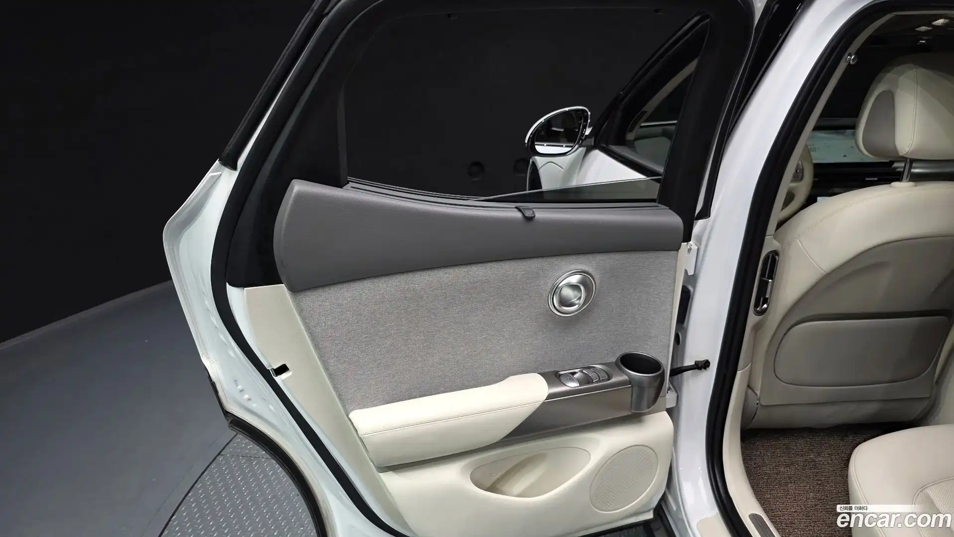 GV60 Genesis 2021.11-INNER-035