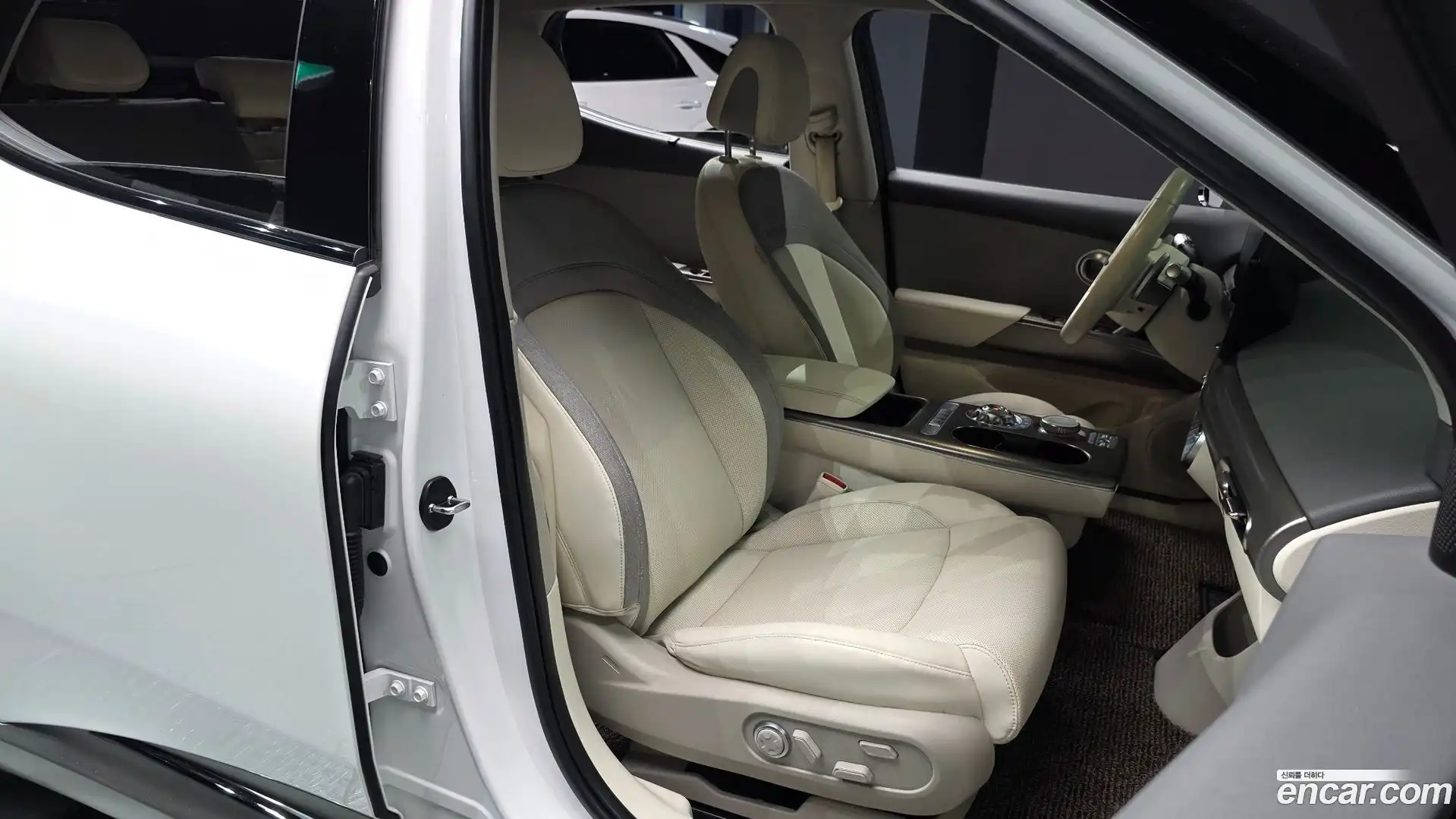 GV60 Genesis 2021.11-INNER-036