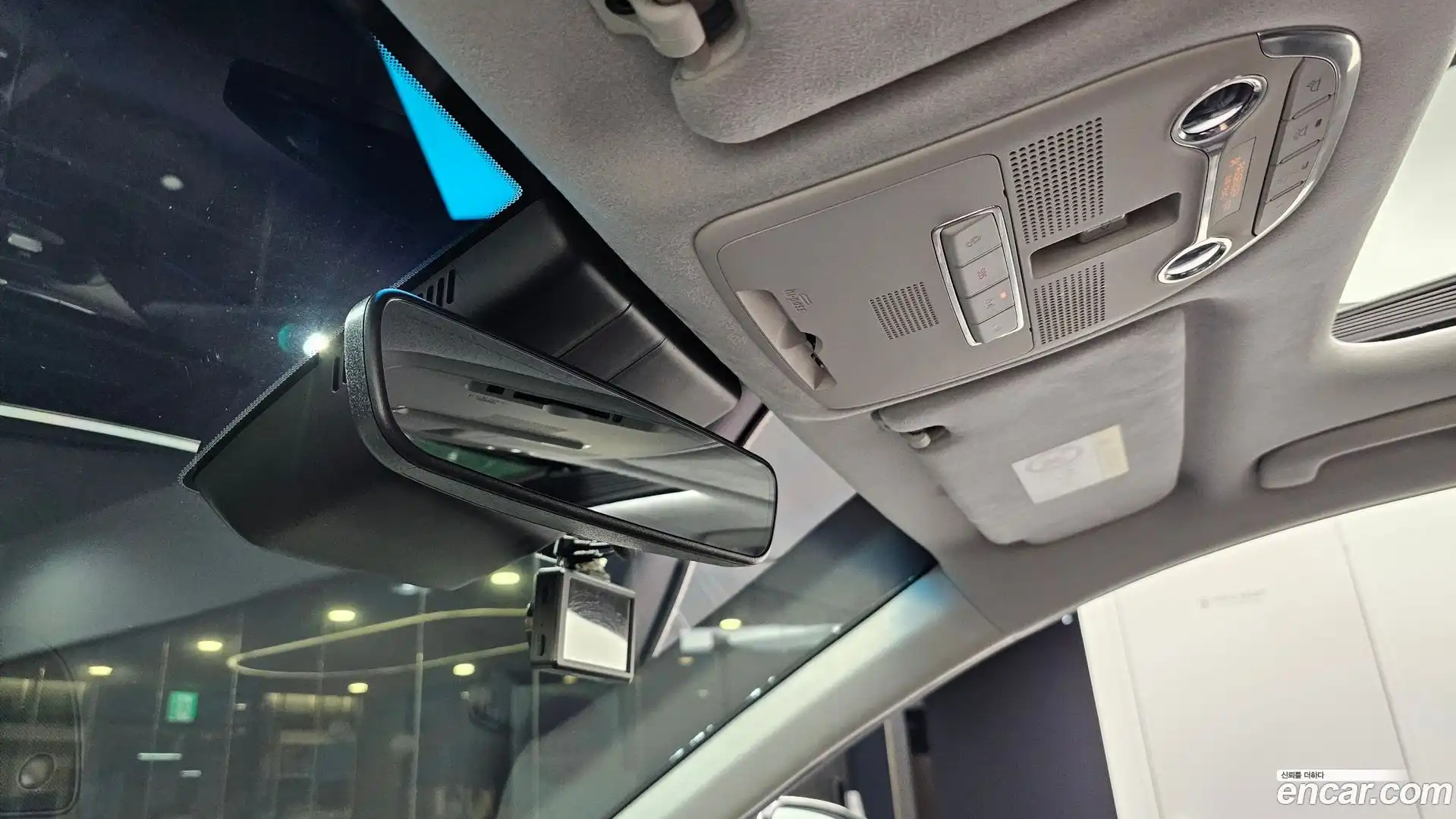 Grandeur Hyundai 2020.4-OPTION-024