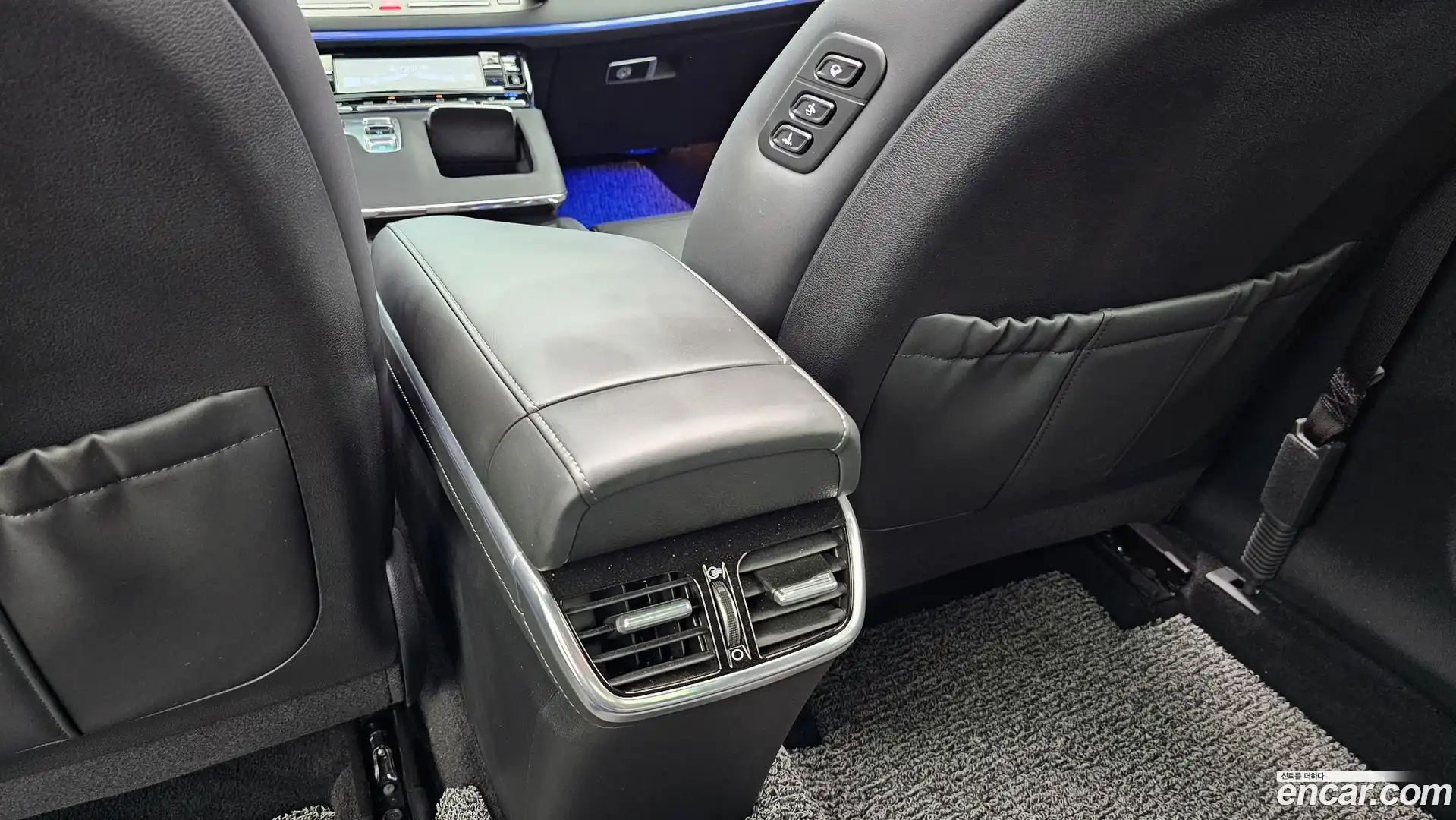Grandeur Hyundai 2020.4-OPTION-044