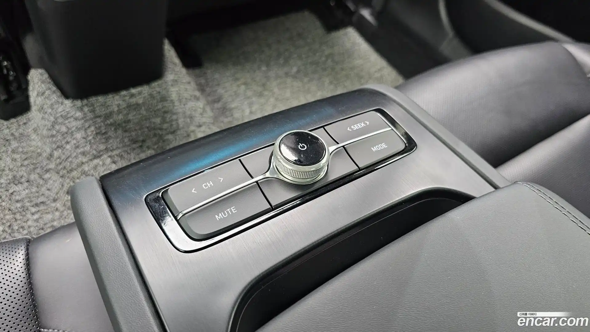 Grandeur Hyundai 2020.4-OPTION-045
