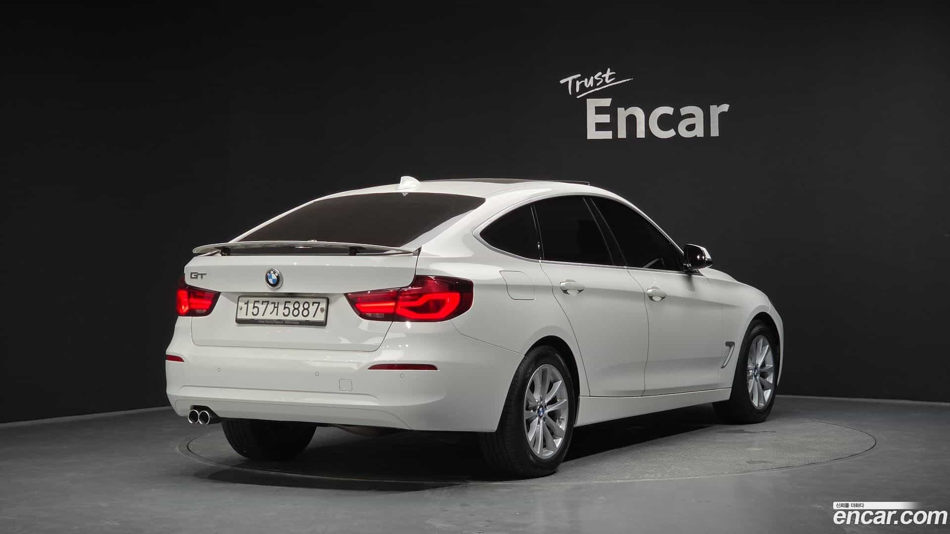 Gran Turismo BMW 2019.10-OUTER-002