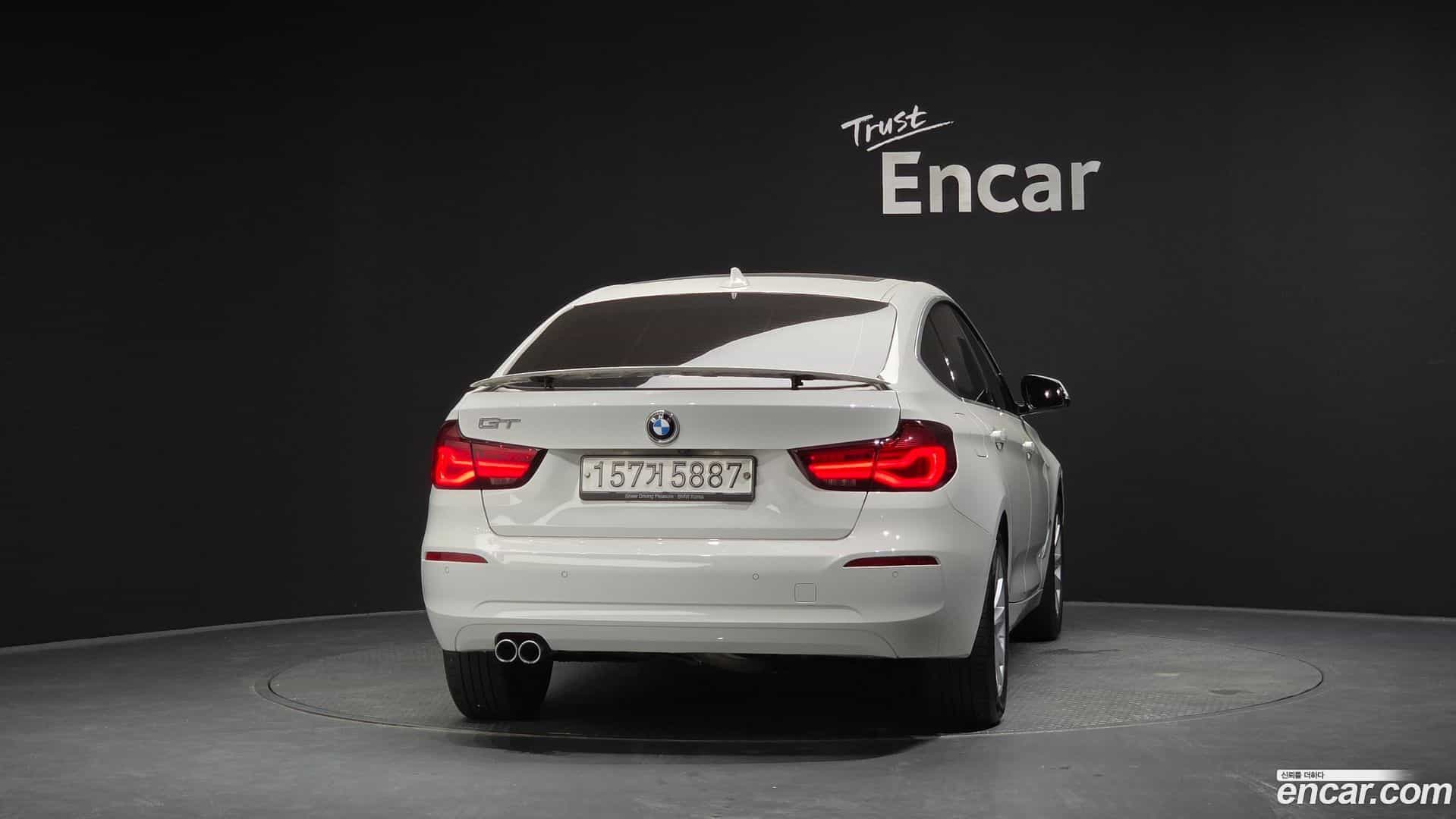Gran Turismo BMW 2019.10-OUTER-004