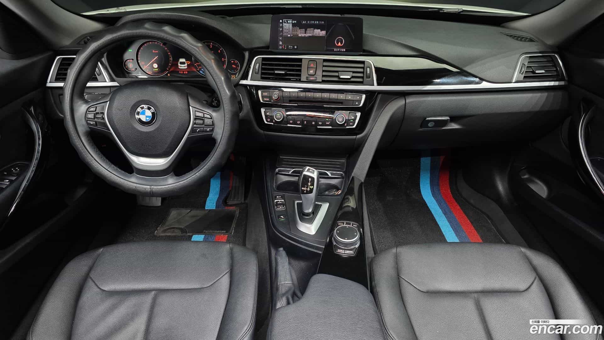 Gran Turismo BMW 2019.10-INNER-007
