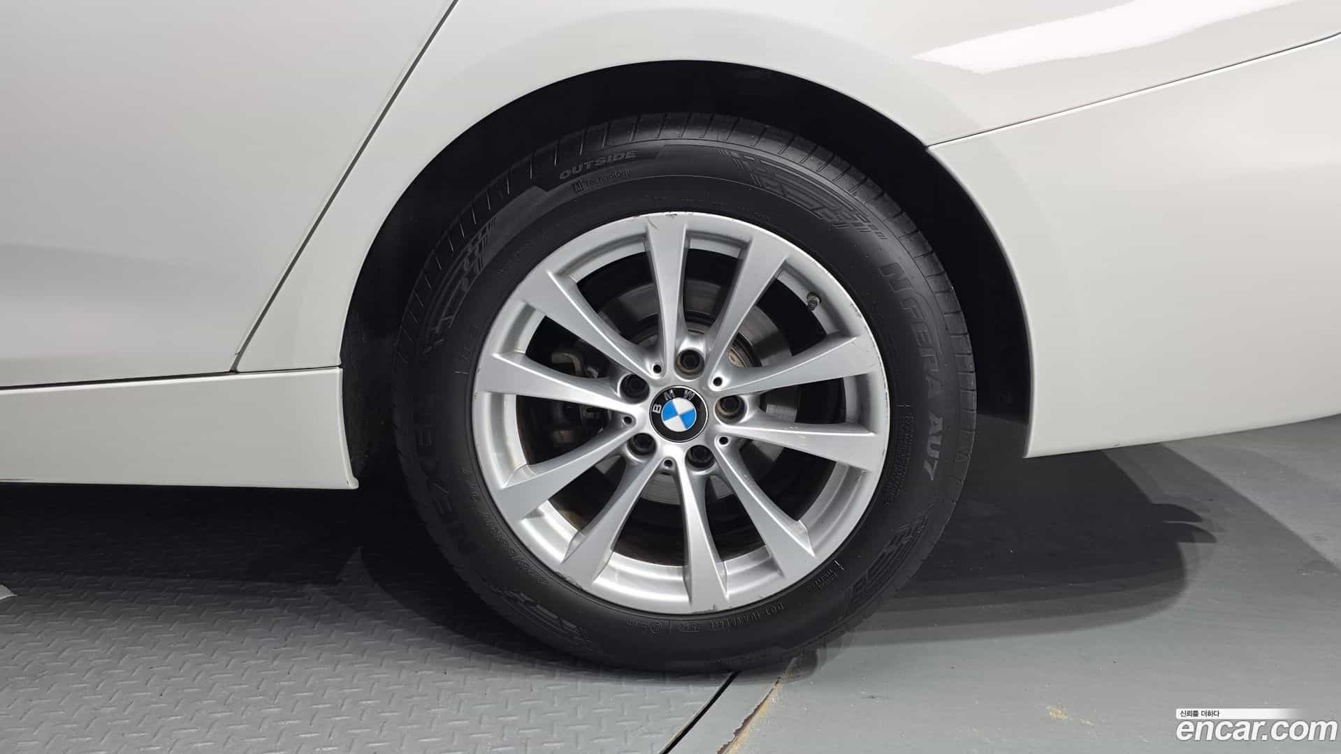 Gran Turismo BMW 2019.10-OUTER-031