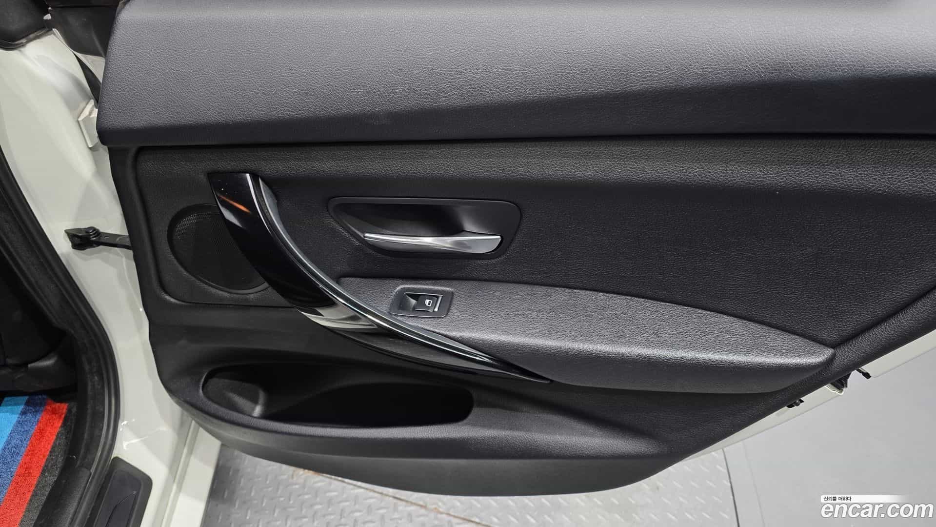 Gran Turismo BMW 2019.10-INNER-035