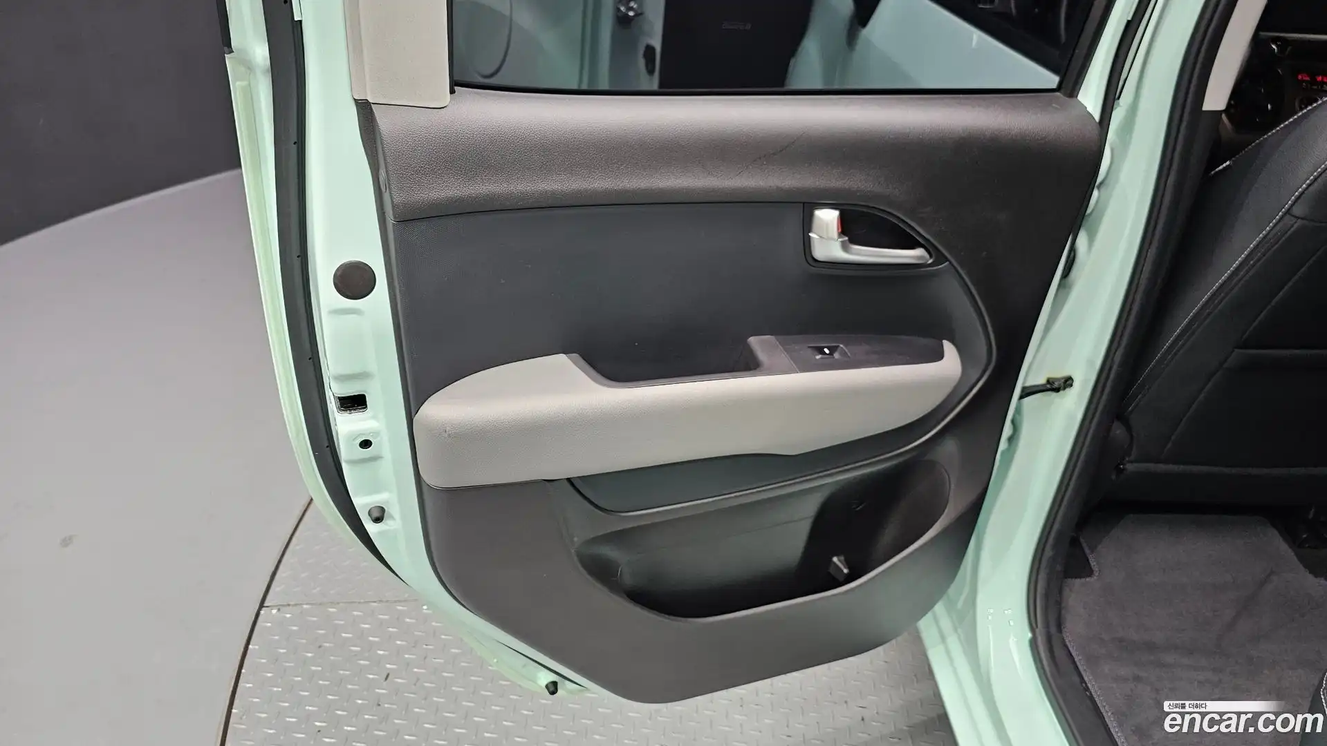 RAY Kia 2021.5-INNER-035